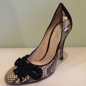 Nina Ricci Genuine Python Bow Embellished New Pump